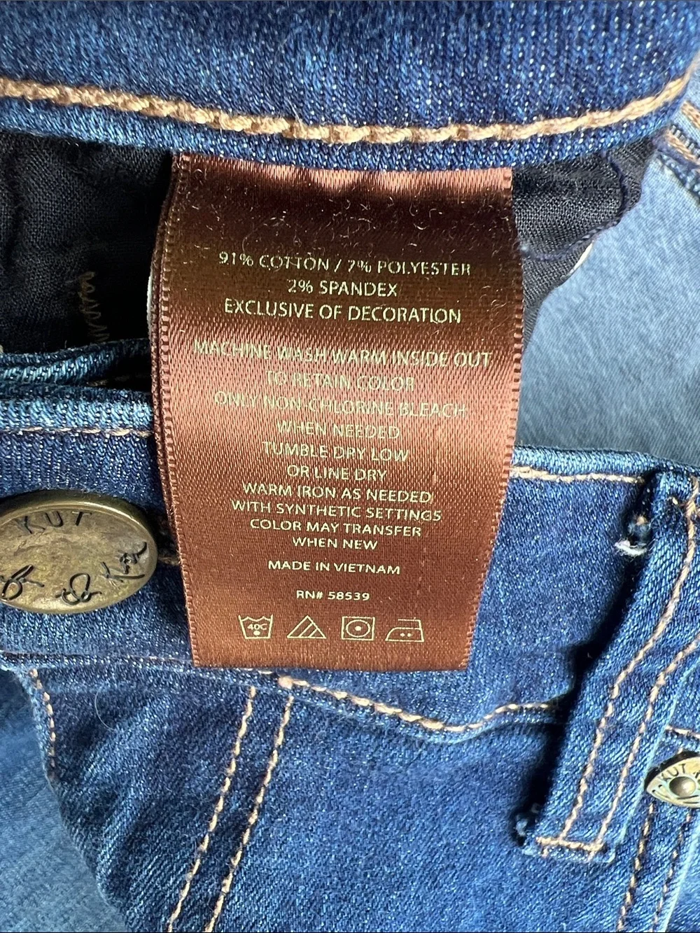 Kut from the Kloth Dark Natalie high rise boot cut flare Jeans size 8